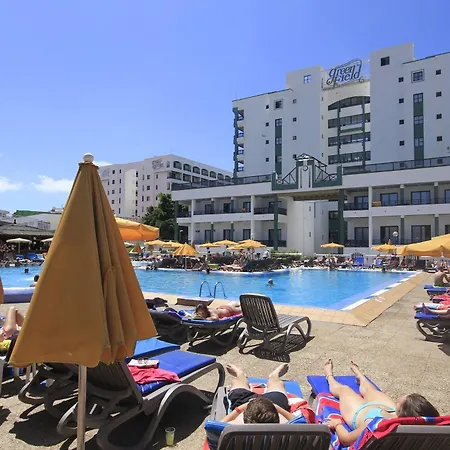 Field Apartahotel