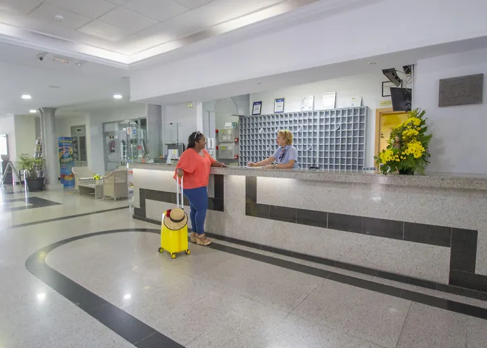 그린 필드 아파트호텔 3*