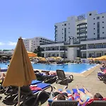 Field Apartahotel