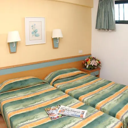 Field 3* Playa del Inglés