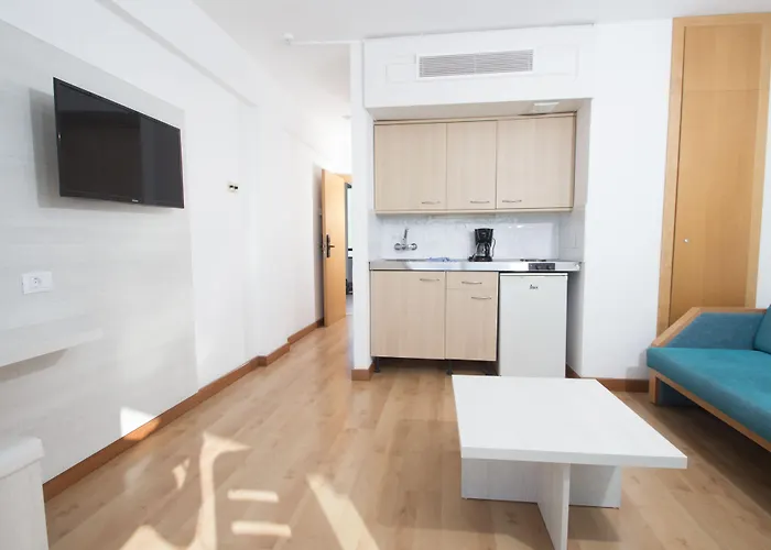 Apartmanhotel Field 3*