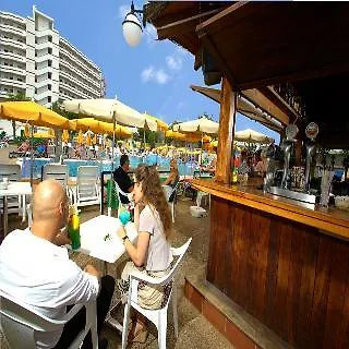 Aparthotel Field 3*