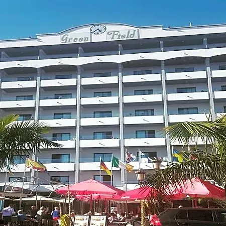 Aparthotel Field
