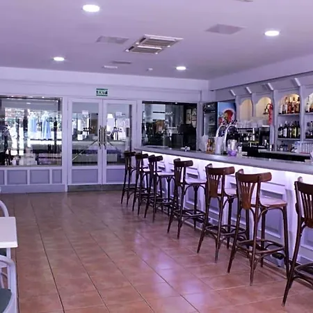 Field Aparthotel 3*