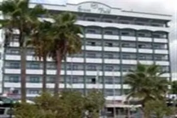 Aparthotel Field 3*