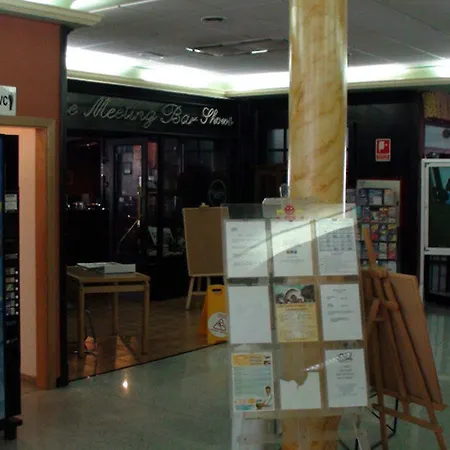 Hotel apartamentowy Field