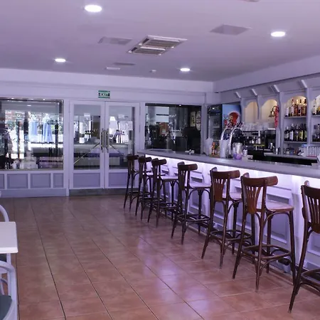 Field Aparthotel 3*