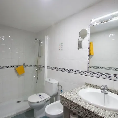 Aparthotel Field 3*