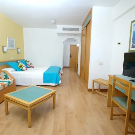 Field 3* Playa del Ingles (Gran Canaria)