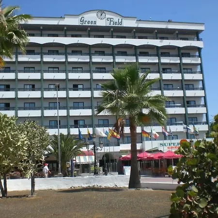 Aparthotel Field 3*