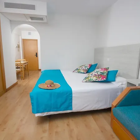 Field Aparthotel 3*